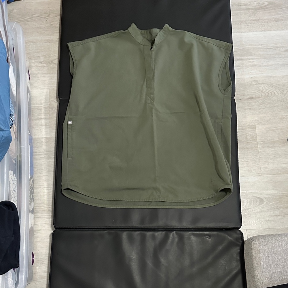 Figs Rafaela Top & Zamora Jogger scrubs Set